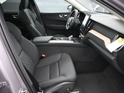 New 2026 Volvo XC60 B5 Core w/ Climate Package image 37