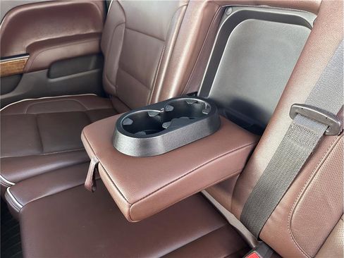 Used 2017 Chevrolet Silverado 1500 High Country image 17