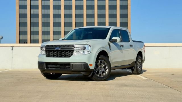 Used 2022 Ford Maverick XLT w/ XLT Luxury Package FWD image 1