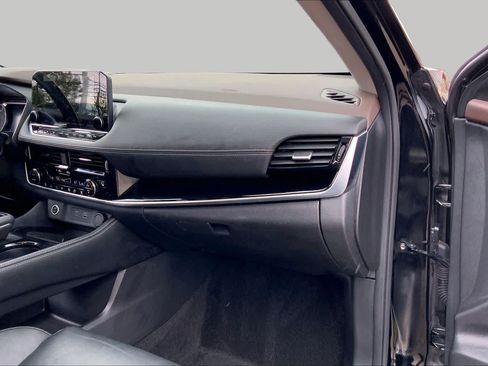 Used 2023 Nissan Rogue SL w/ SL Premium Package FWD image 19
