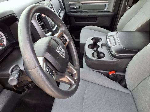Used 2024 RAM 1500 Classic SLT AWD/4WD image 16