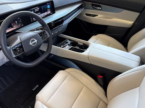 Certified 2025 Nissan Murano SL w/ Cargo Package AWD/4WD image 12