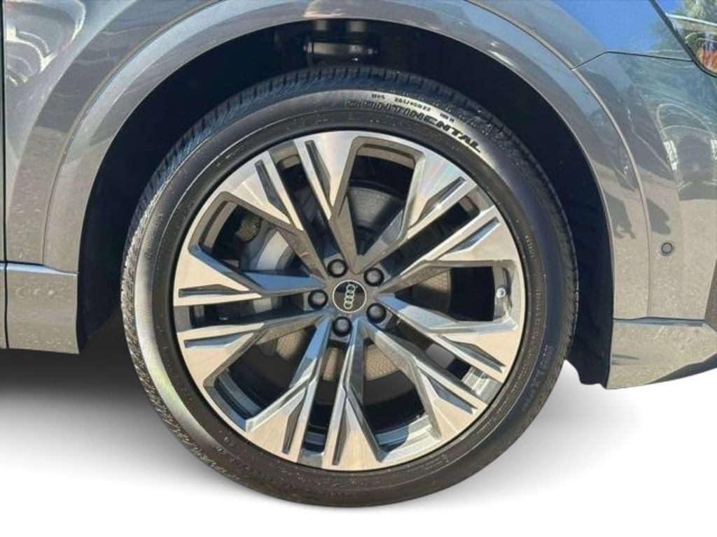 New 2026 Audi Q8 Premium Plus AWD/4WD image 6