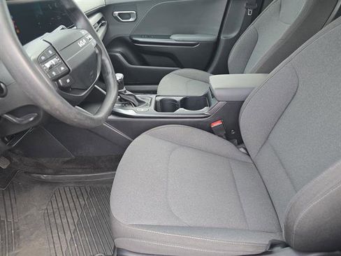 Used 2025 Kia K4 LX image 9