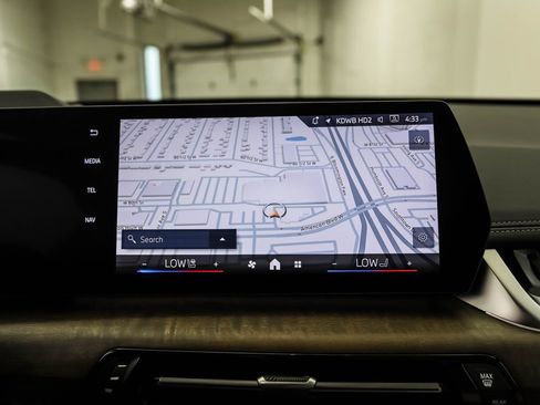 Used 2025 BMW X1 xDrive28i w/ Technology Package image 15