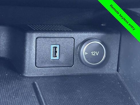Used 2020 Ford Escape SE image 21