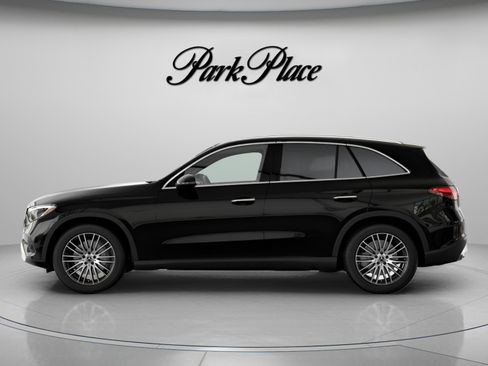 Used 2026 Mercedes-Benz GLC 300 image 7