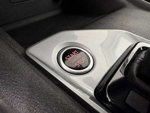 Used 2025 Nissan Altima 2.5 SV FWD image 21