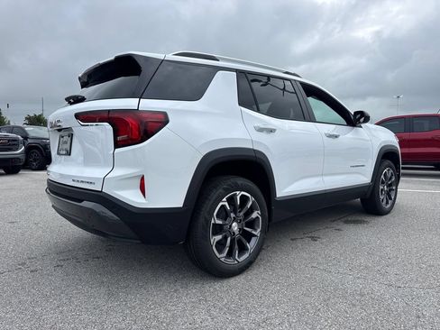 New 2027 GMC Terrain Elevation w/ Elevation Premium Package FWD image 7