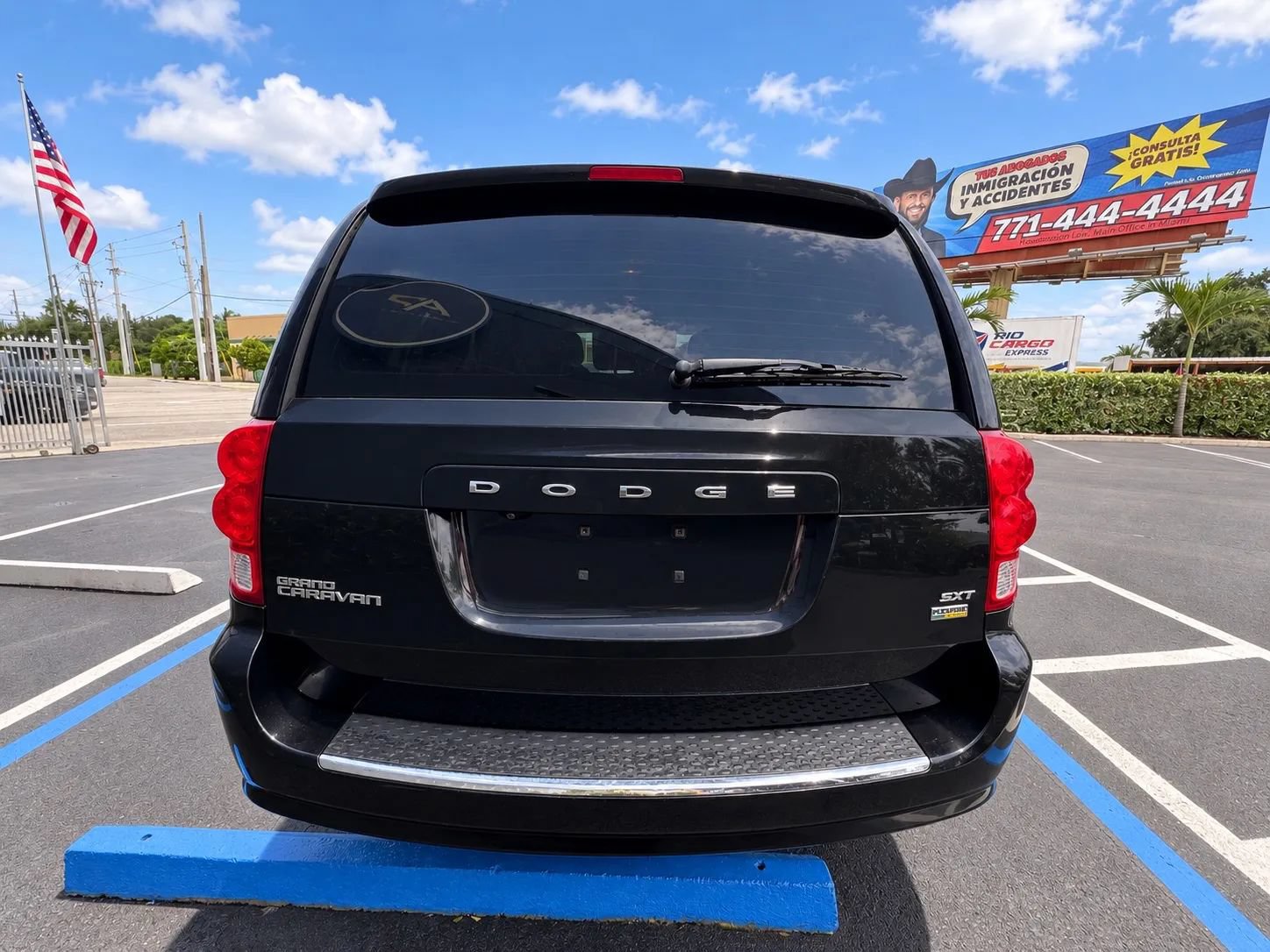 Used 2019 Dodge Grand Caravan SXT FWD image 7