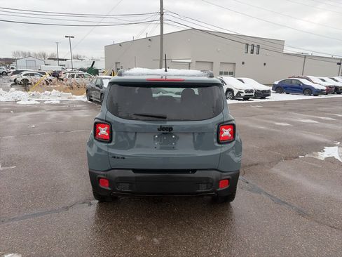 Used 2017 Jeep Renegade Altitude image 6