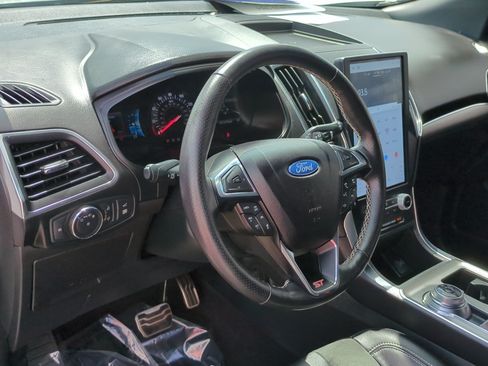 Used 2022 Ford Edge ST w/ Equipment Group 401A AWD/4WD image 16