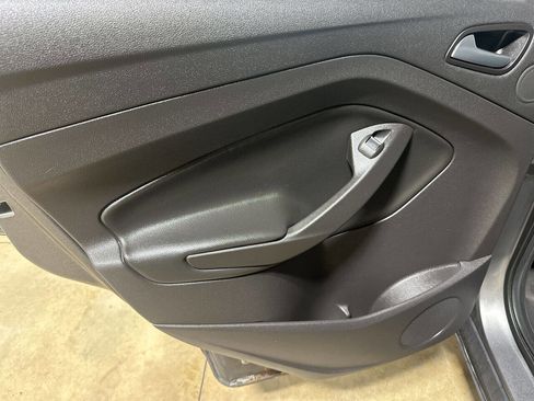 Used 2014 Ford Escape Titanium image 24
