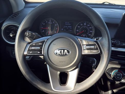 Used 2019 Kia Forte LXS FWD image 28