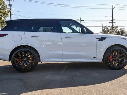 New 2026 Land Rover Range Rover Sport Dynamic SE