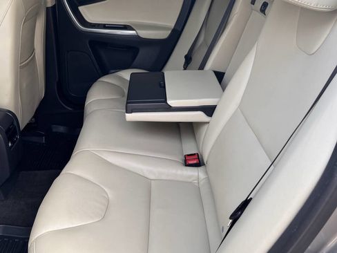 Used 2016 Volvo XC60 T6 Platinum w/ Protection Package image 16