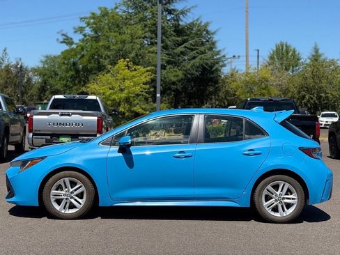 Used 2019 Toyota Corolla SE FWD image 2