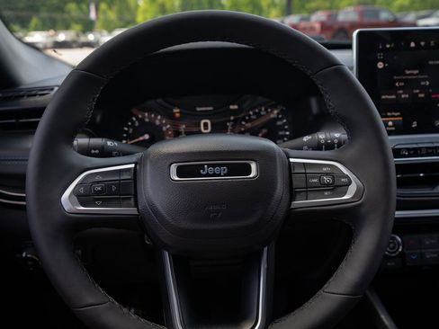 New 2026 Jeep Compass Latitude AWD/4WD image 28