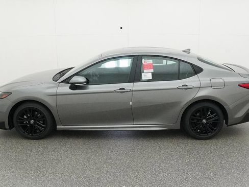 New 2026 Toyota Camry SE image 38