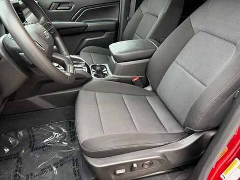 Certified 2023 Chevrolet Colorado Trail Boss w/ Technology Package image 5