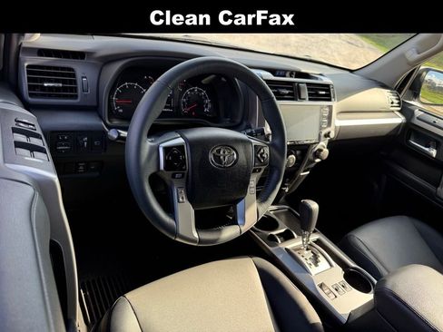 Used 2022 Toyota 4Runner SR5 Premium image 3