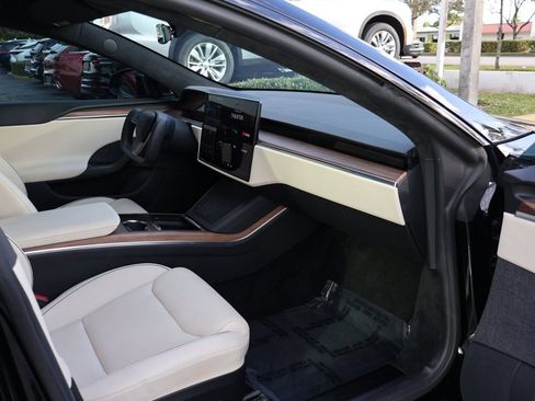 Used 2021 Tesla Model S Plaid image 28