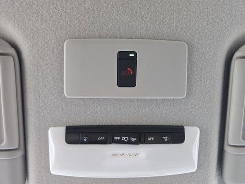 Used 2024 Nissan Kicks SV w/ Exterior Package FWD image 7
