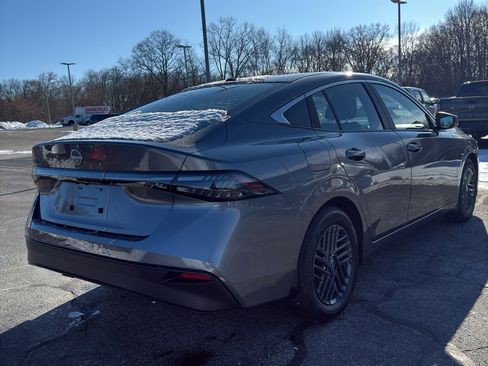 New 2026 Nissan Sentra SV image 5