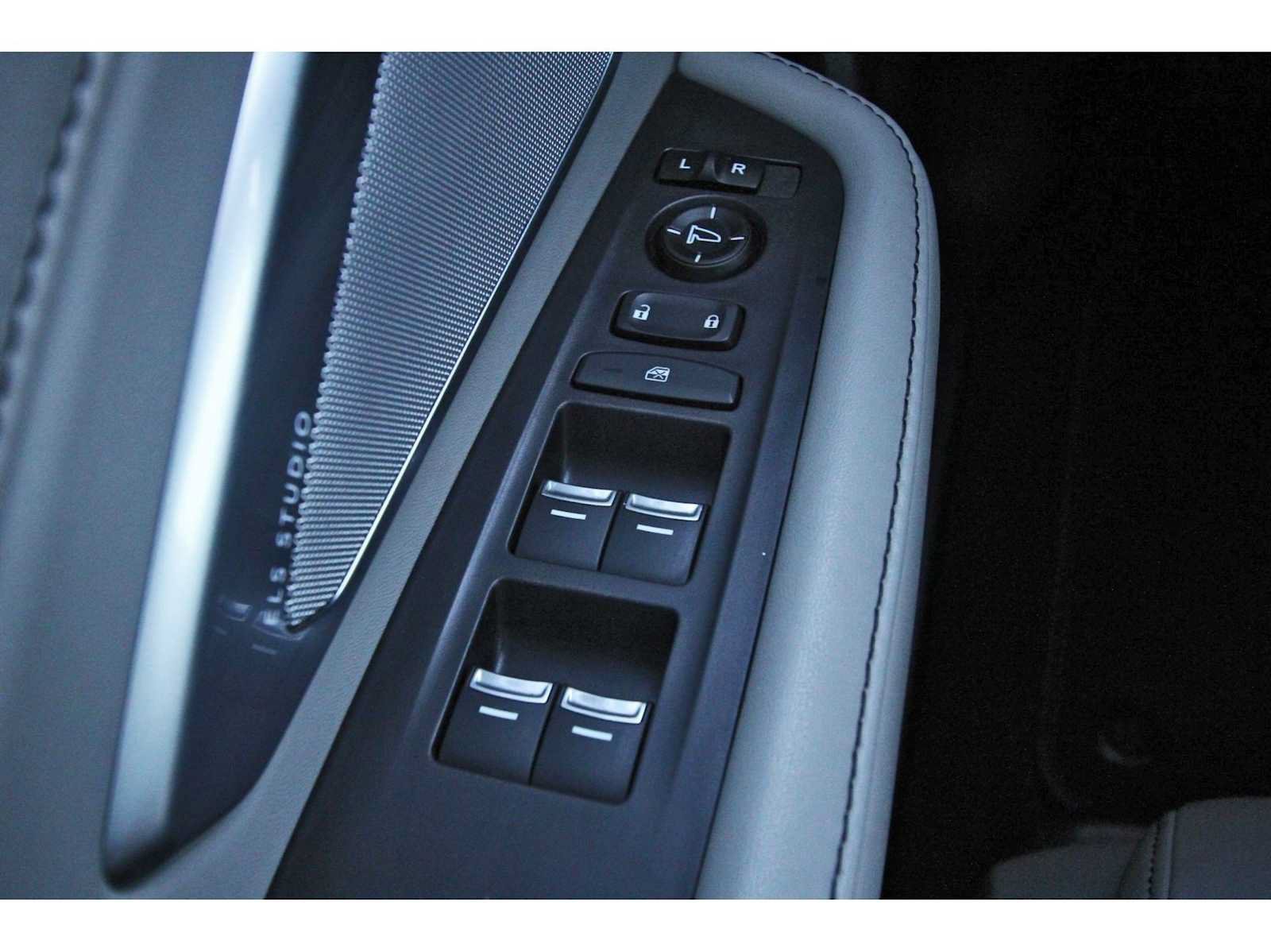 Used 2021 Acura RDX w/ Technology Package FWD image 19