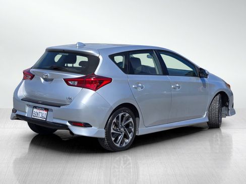 Used 2017 Toyota Corolla iM w/ All-Weather Mat Package FWD image 4