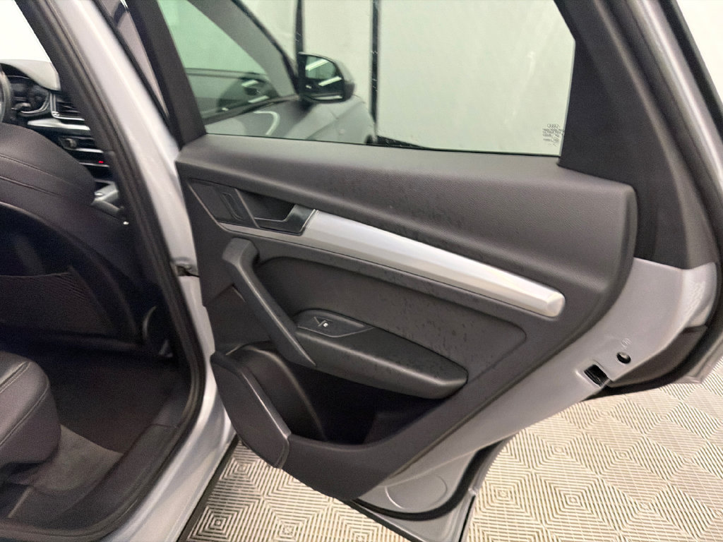Used 2025 Audi Q5 2.0T Premium AWD/4WD image 18