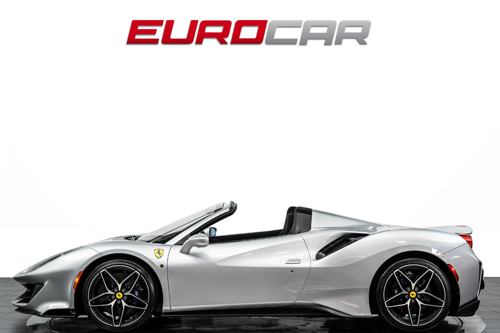 Used 2020 Ferrari 488 Pista Spider RWD image 2