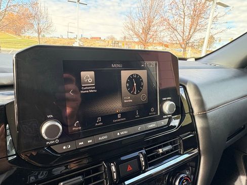 Used 2025 Nissan Pathfinder Rock Creek image 22