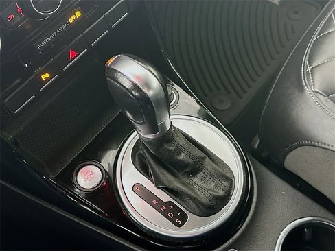 Used 2019 Volkswagen Beetle 2.0T SE image 16