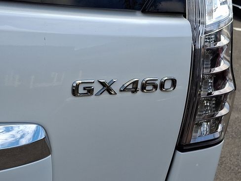 Used 2019 Lexus GX 460 Premium image 30
