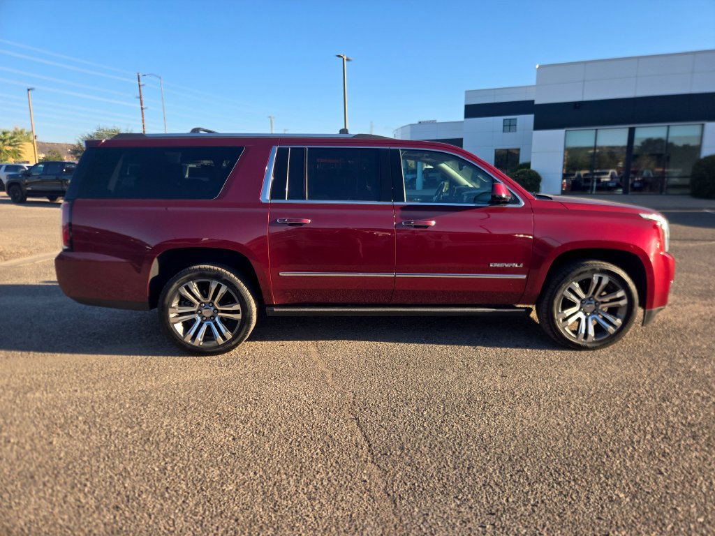 Used 2018 GMC Yukon XL Denali w/ Denali Ultimate Package AWD/4WD image 4