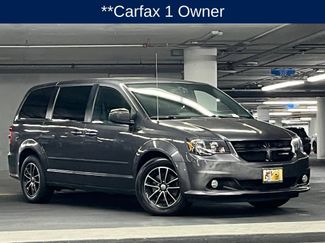 Used 2017 Dodge Grand Caravan SXT w/ Driver Convenience Group FWD video 3
