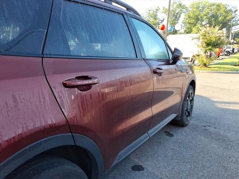 Used 2024 Kia Sorento SX Prestige AWD/4WD image 9