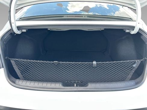 New 2025 Hyundai Elantra SEL image 24