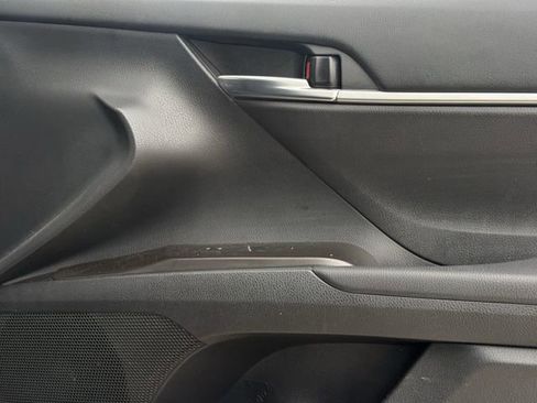 Used 2022 Toyota Camry SE FWD image 25