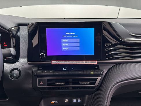 New 2026 Toyota Camry SE image 10