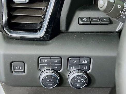 Certified 2024 GMC Sierra 1500 Denali w/ Denali Reserve Package image 9