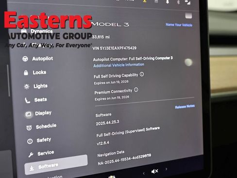 Used 2023 Tesla Model 3 Standard Range image 16