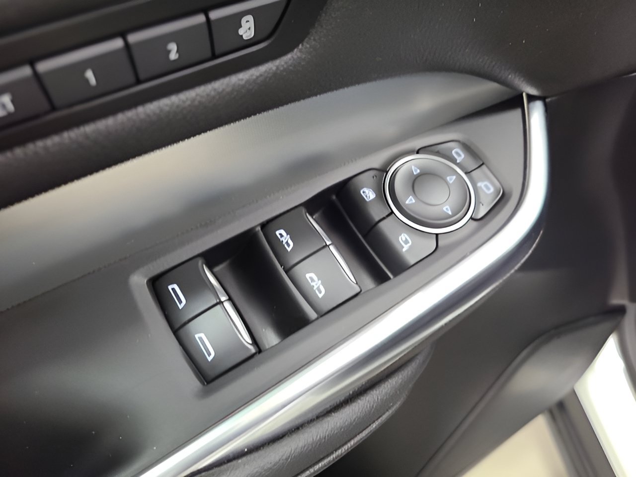 Used 2023 Cadillac XT4 Premium Luxury AWD/4WD image 23