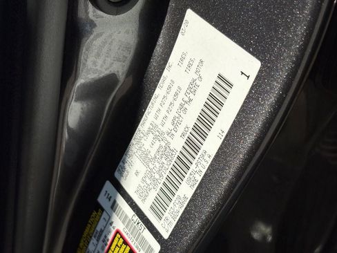 Used 2020 Toyota Tundra SR5 w/ SR5 Convenience Package RWD image 14