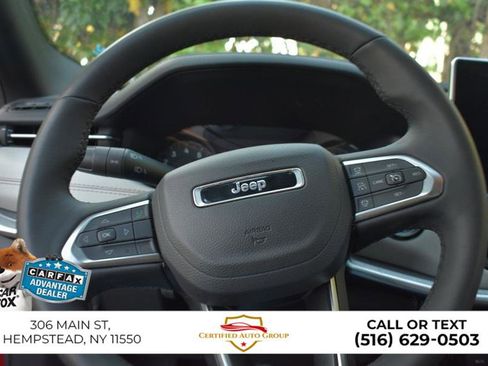 Used 2025 Jeep Compass Limited AWD/4WD image 15