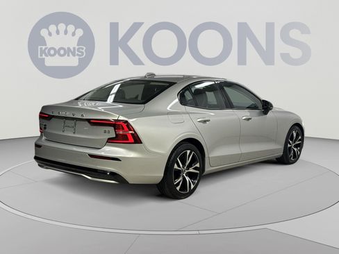 Used 2024 Volvo S60 B5 Core FWD image 20