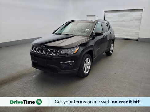 Used 2019 Jeep Compass Latitude w/ Cold Weather Group AWD/4WD image 1