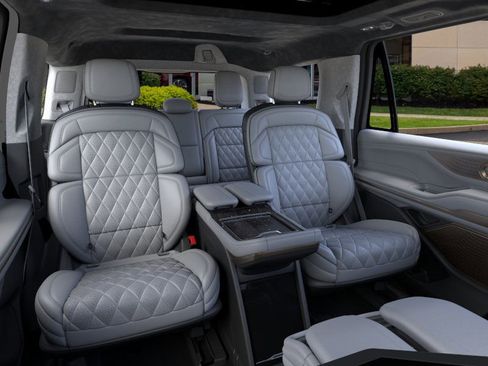 New 2026 Lincoln Navigator Black Label image 11