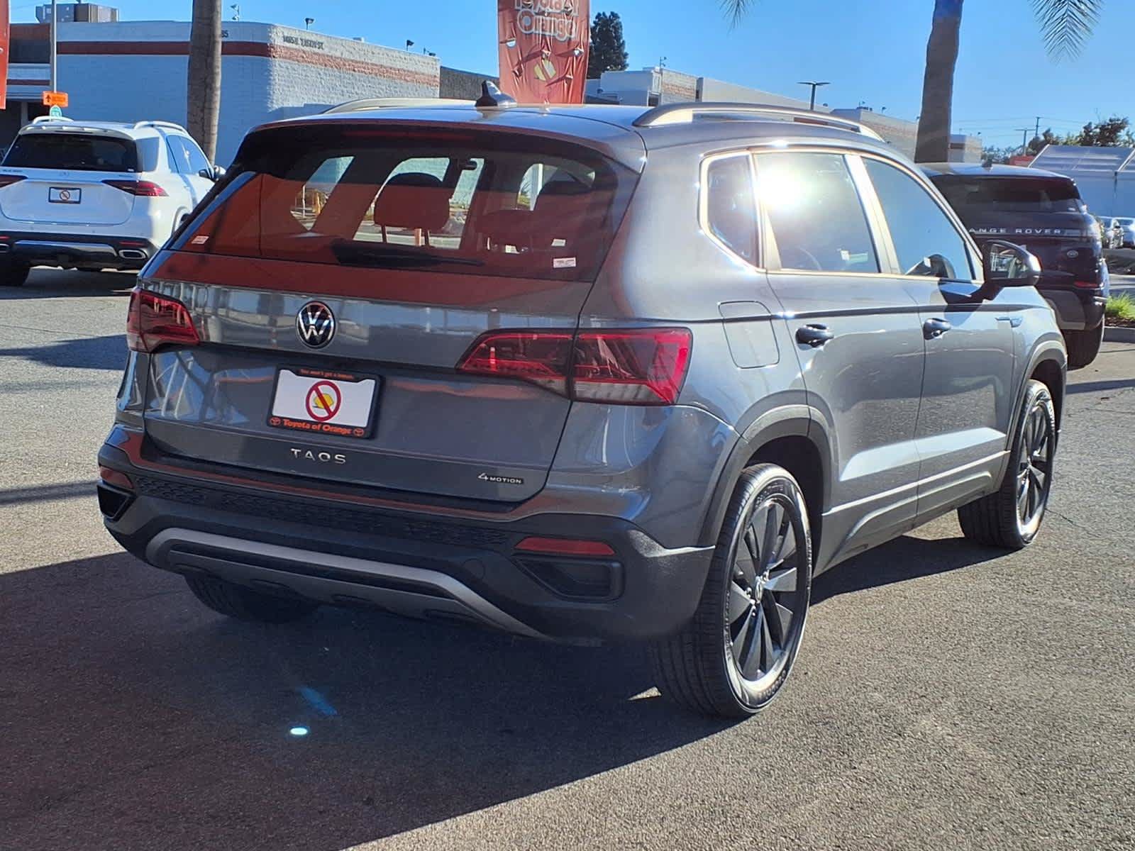 Used 2022 Volkswagen Taos S w/ IQ Drive S Package AWD/4WD image 6